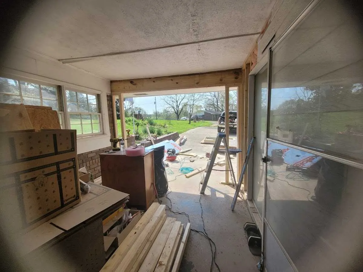 Air movers and dehumidifier for Drying & Dehumidification in Pleasant Grove